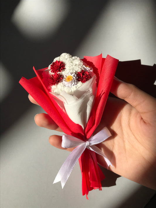 Fluffy – Paper Flower Bouquet